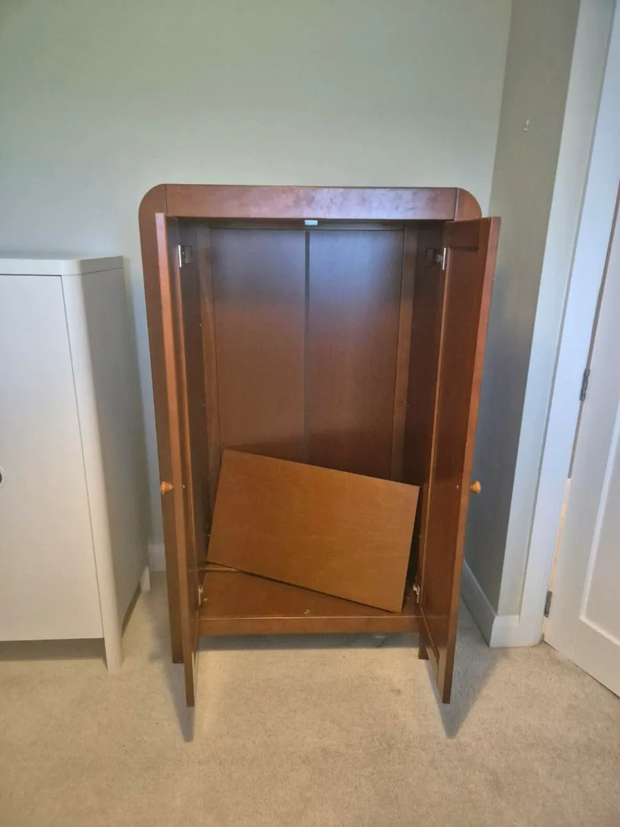 Furniture (kids wardrobes) - Image 4