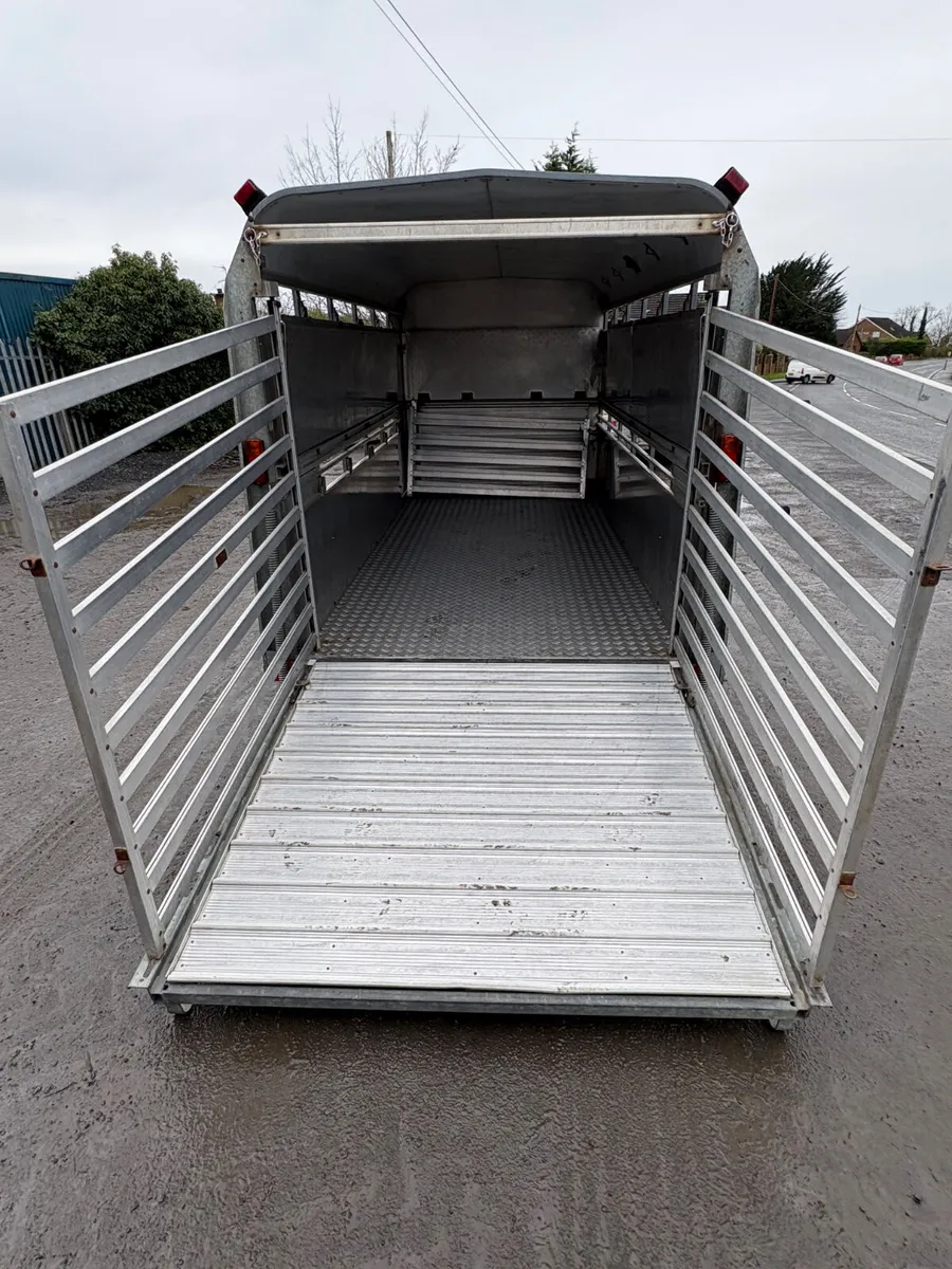 Ifor Williams 14ft cattle trailer - Image 3