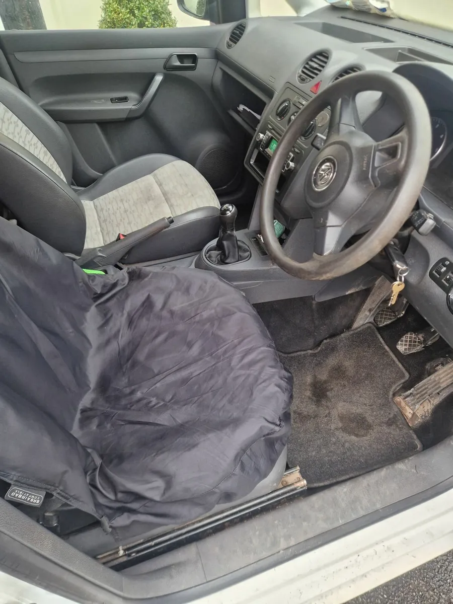 Volkswagen Caddy doe .tax. - Image 3