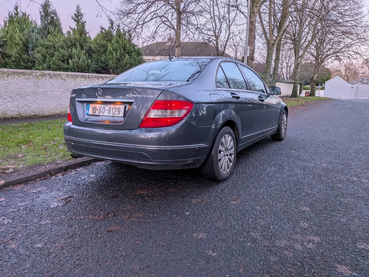 2010 Mercedes-Benz C-Class - Image 4