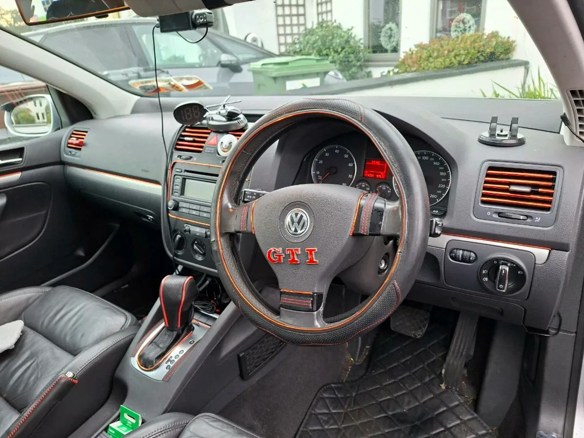 Vw. Golf - Image 4