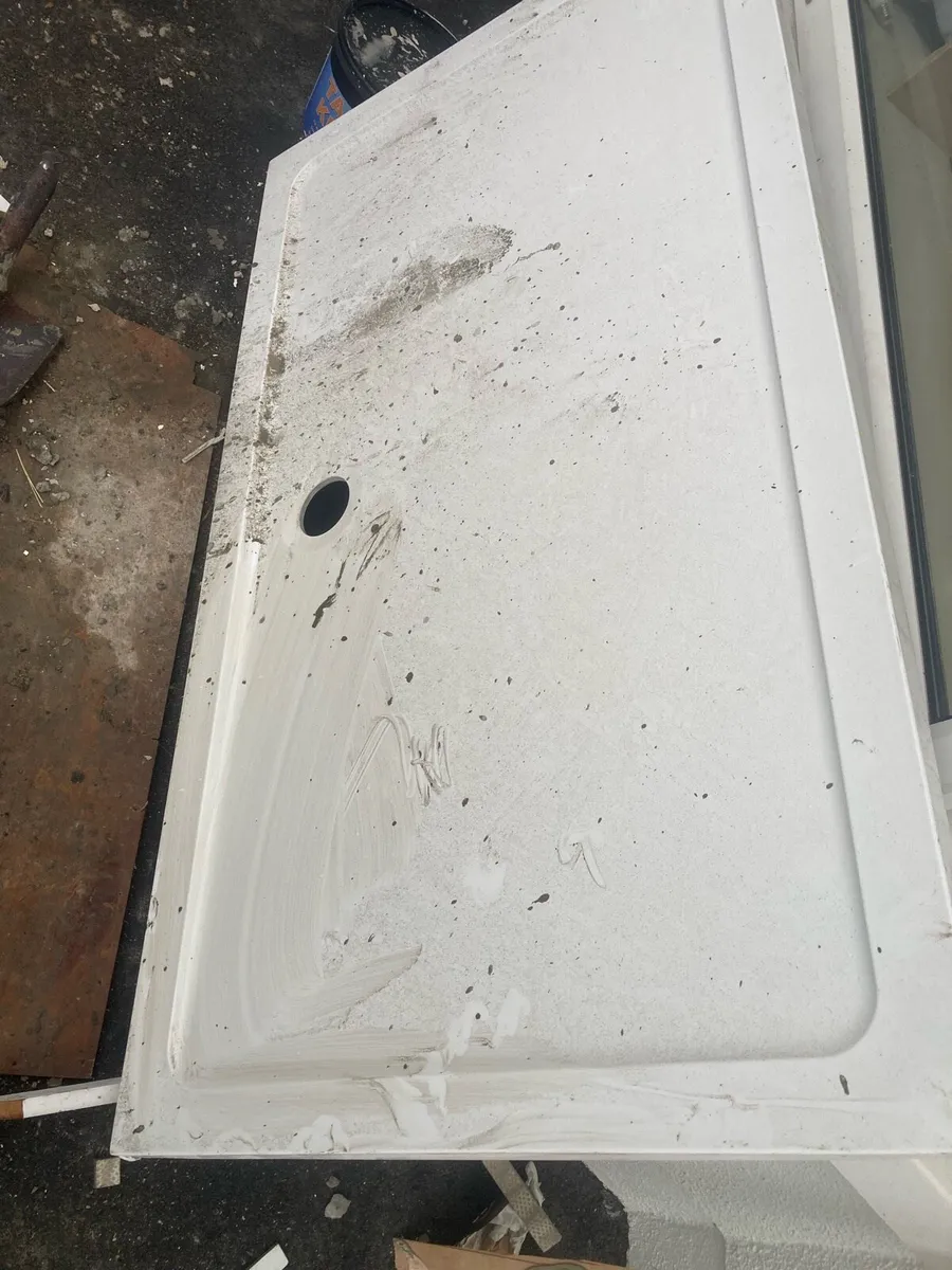 Shower tray - Image 1