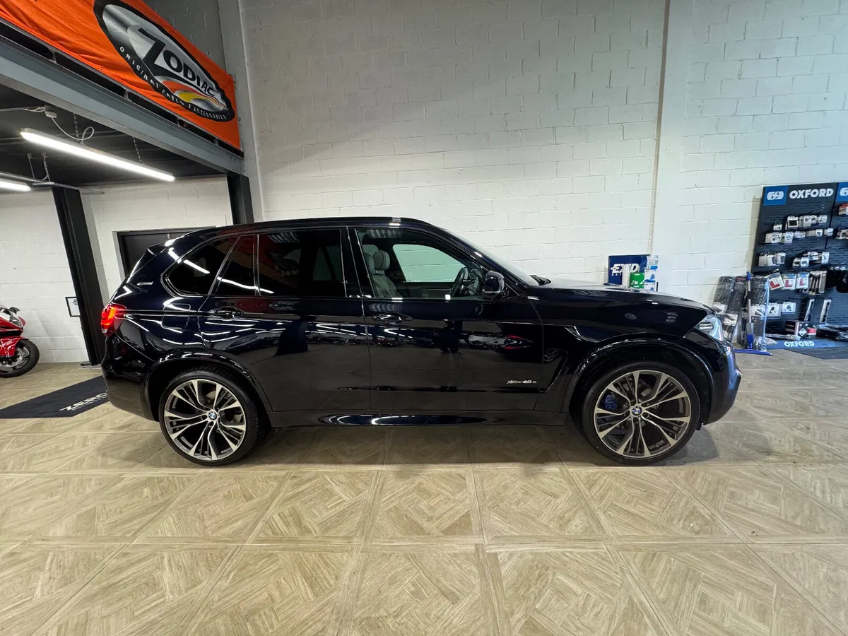 BMW X5 2018 xdrive40e- HUGE SPEC - Image 4