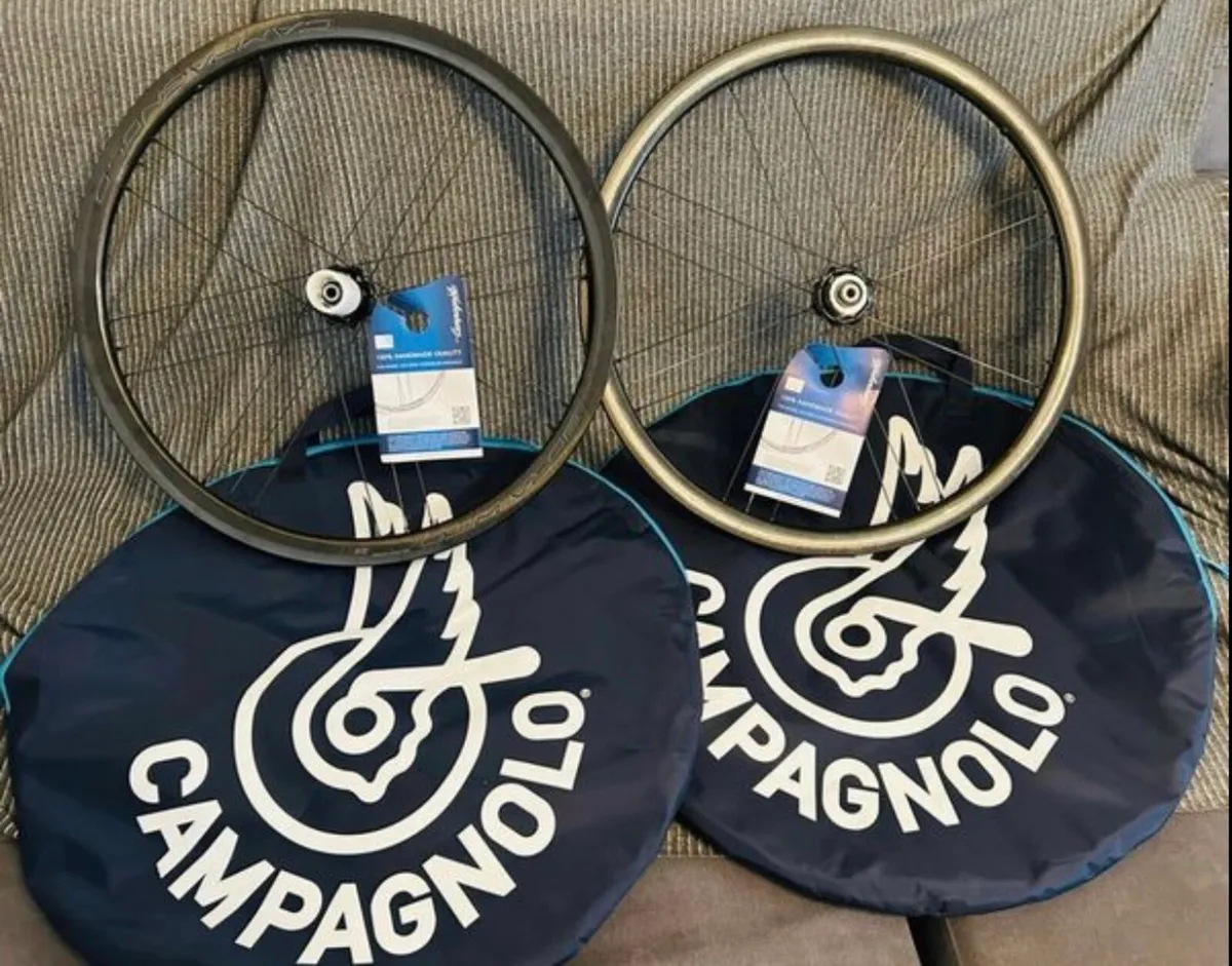 Campagnolo Bora wto carbon disc wheels - Image 1