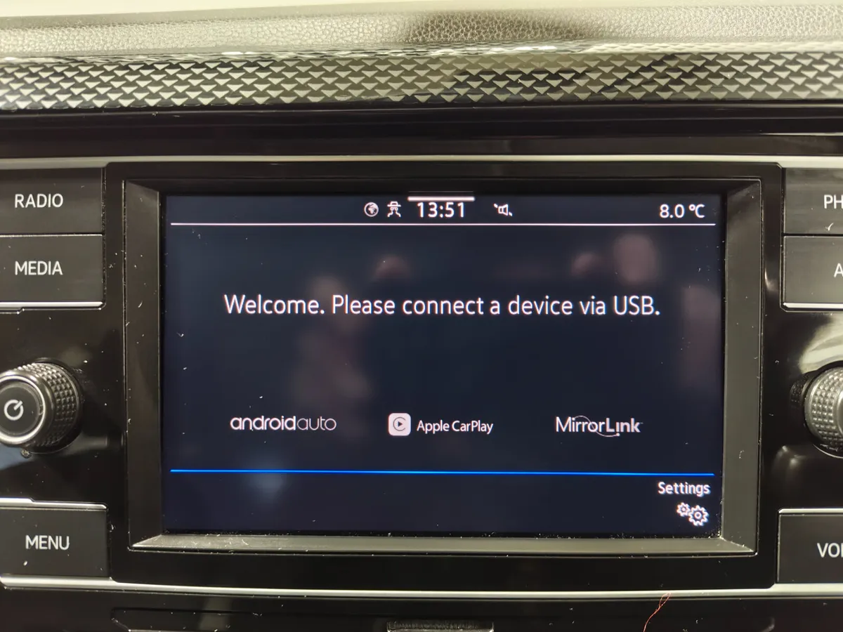 Volkswagen Polo 2022 1.0 PETROL NEW SHAPE DIGI DAS - Image 2