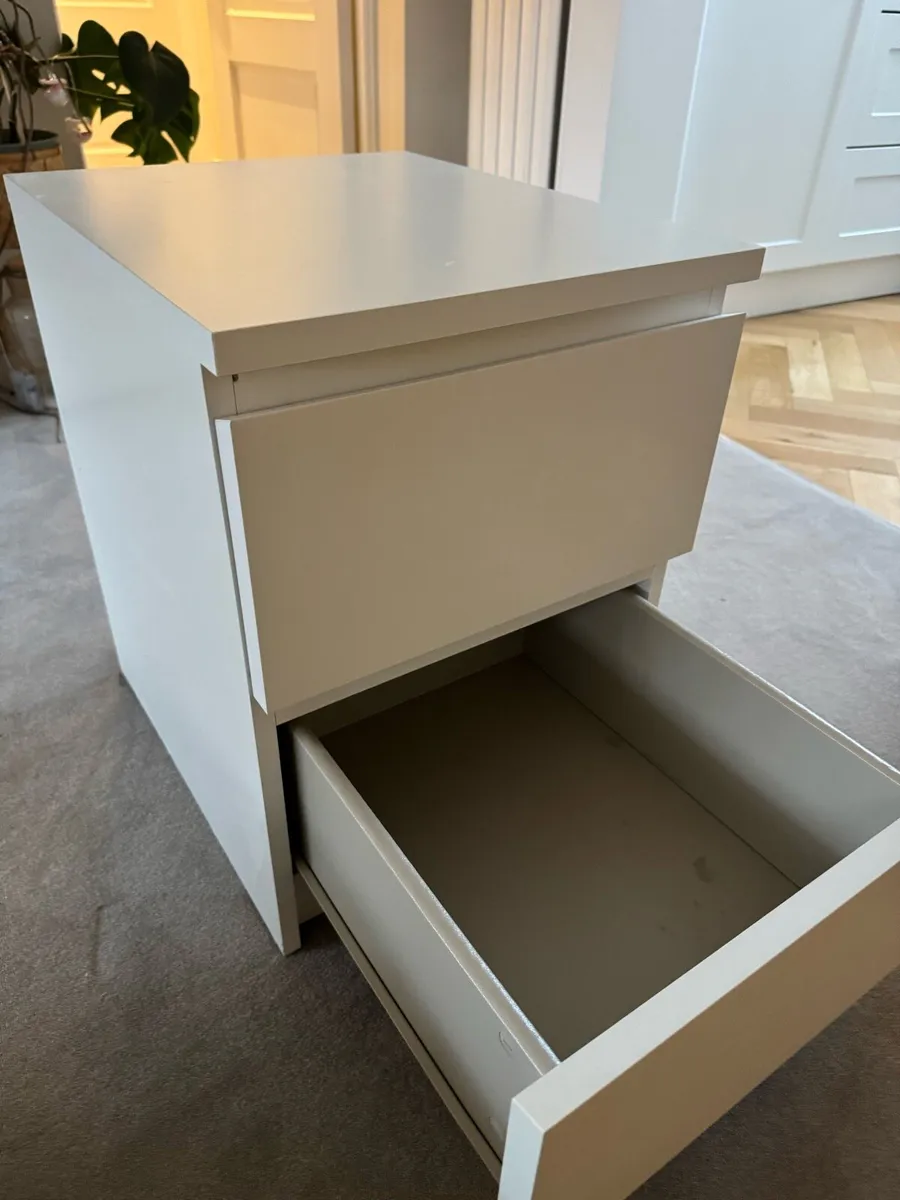 Pair of Bedside Lockers - Image 2