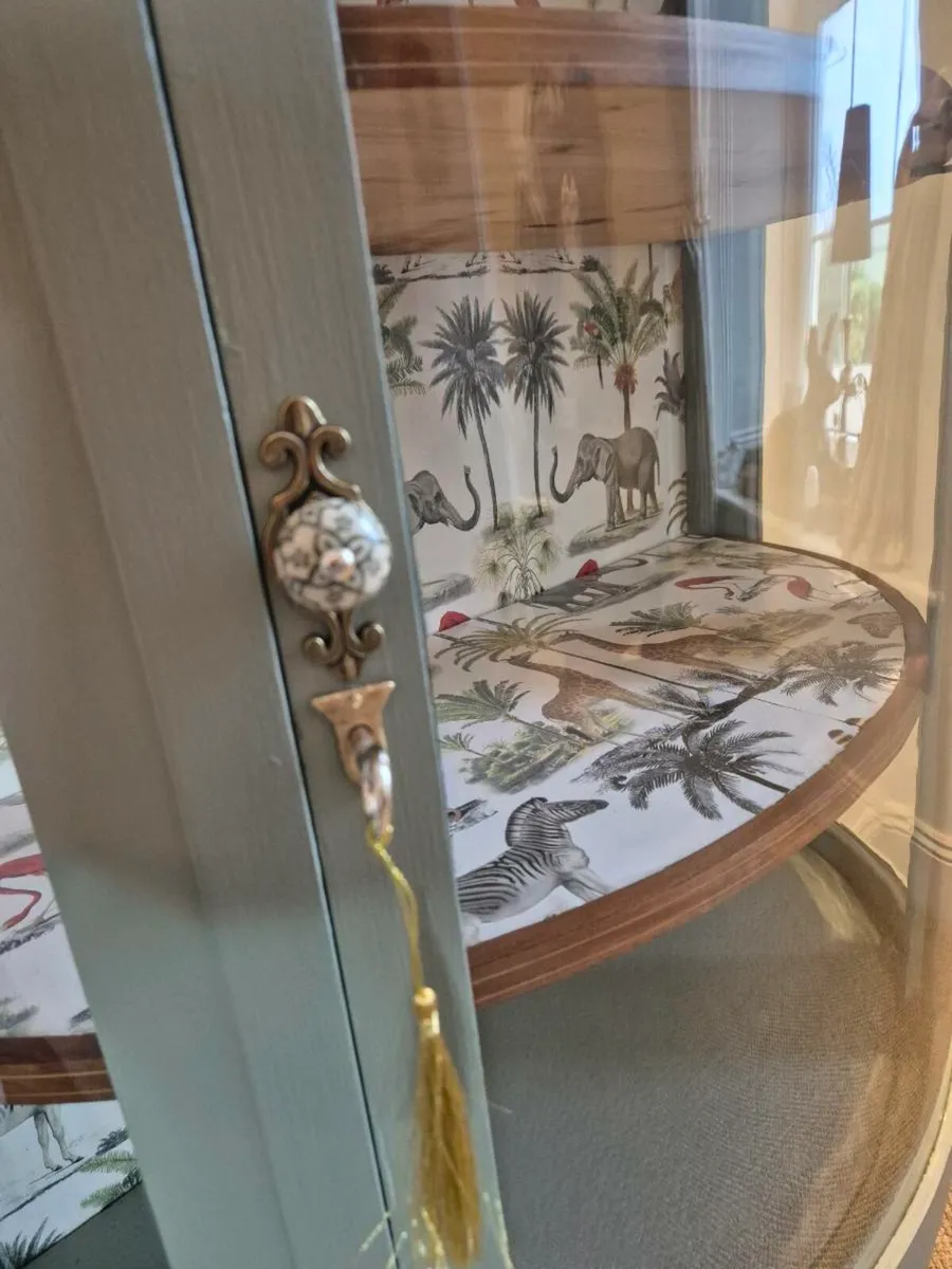 Glass cabinet - Image 2