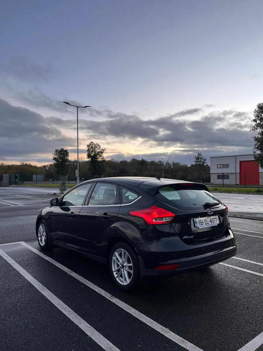€5900 Ford Focus 1.5 TDCI ZETEC - Image 3