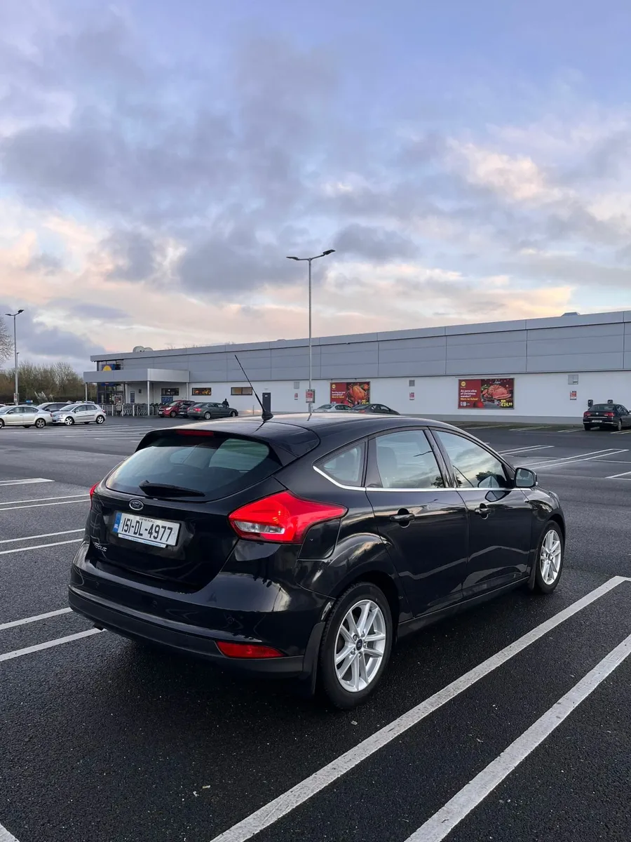 €5900 Ford Focus 1.5 TDCI ZETEC - Image 4