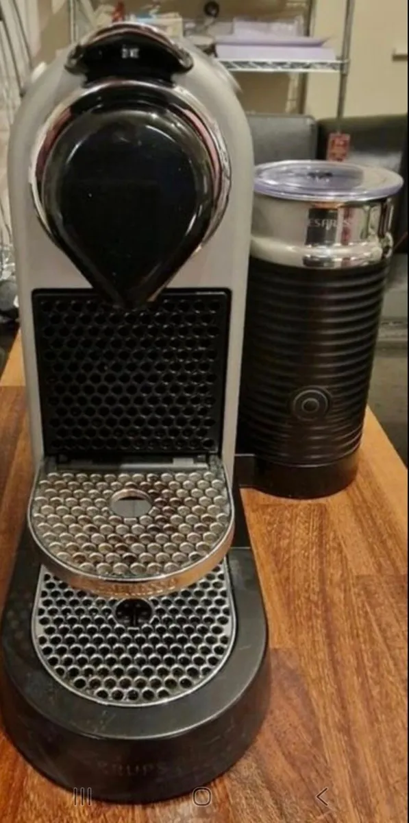 Krups XN760B40 Nespresso Citiz & Milk Frother Silv - Image 3