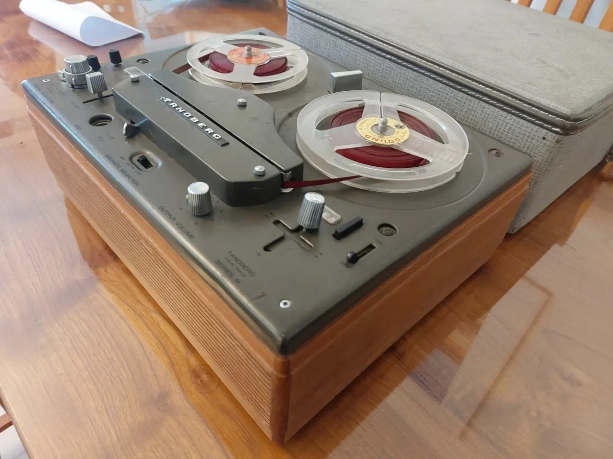 Tandberg reel to reel tape player - Image 1