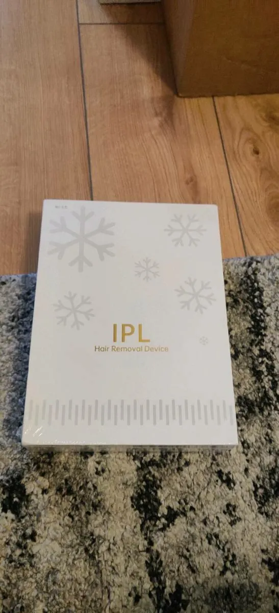 IPL hair removal device - Image 1