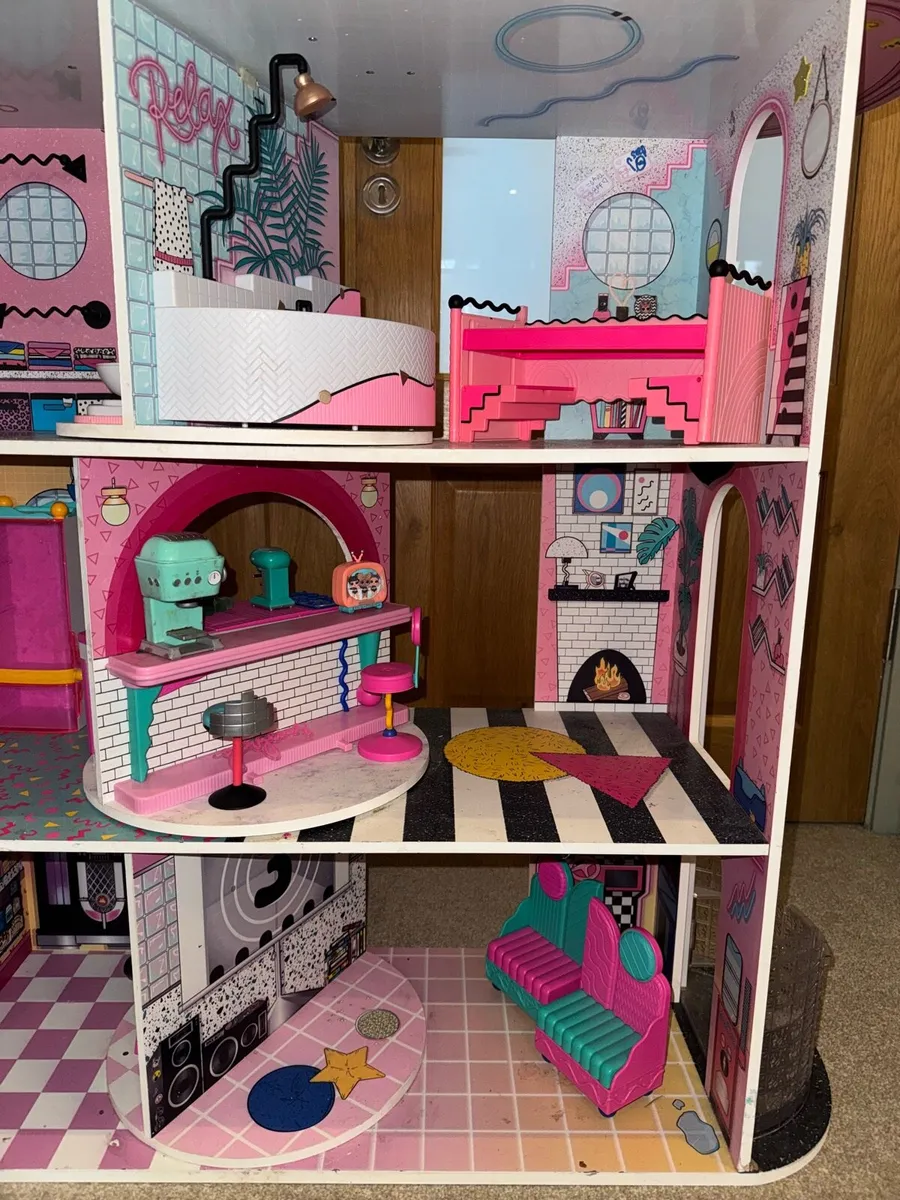 LOL House - Image 3
