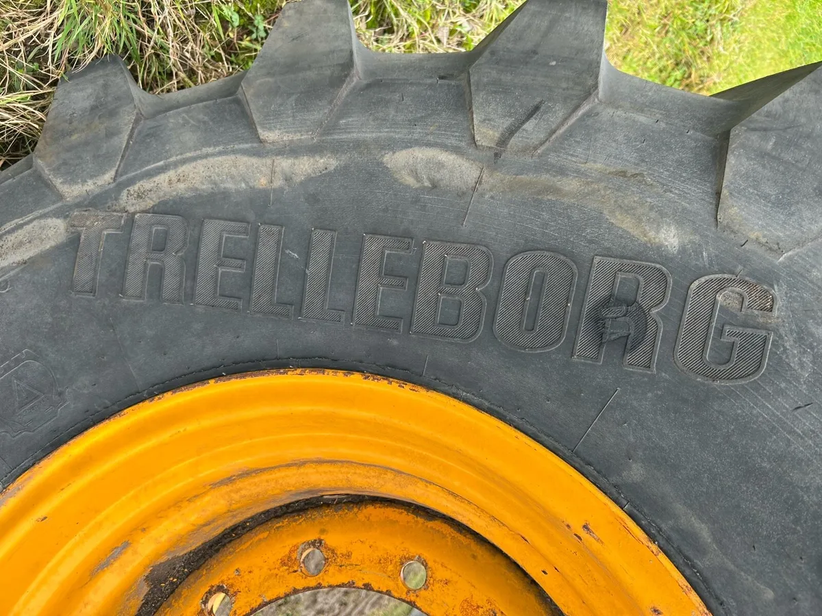 Loader Tyre - Image 2