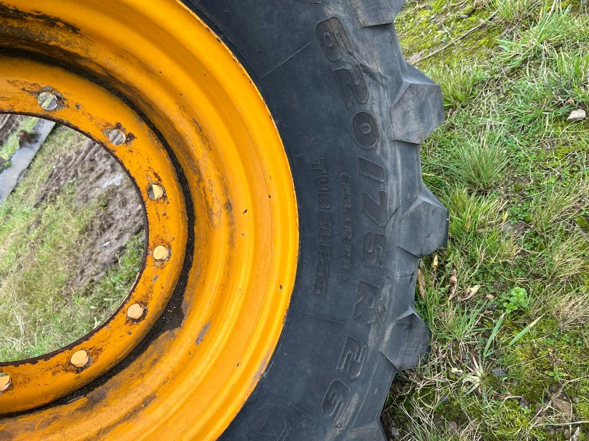 Loader Tyre - Image 3