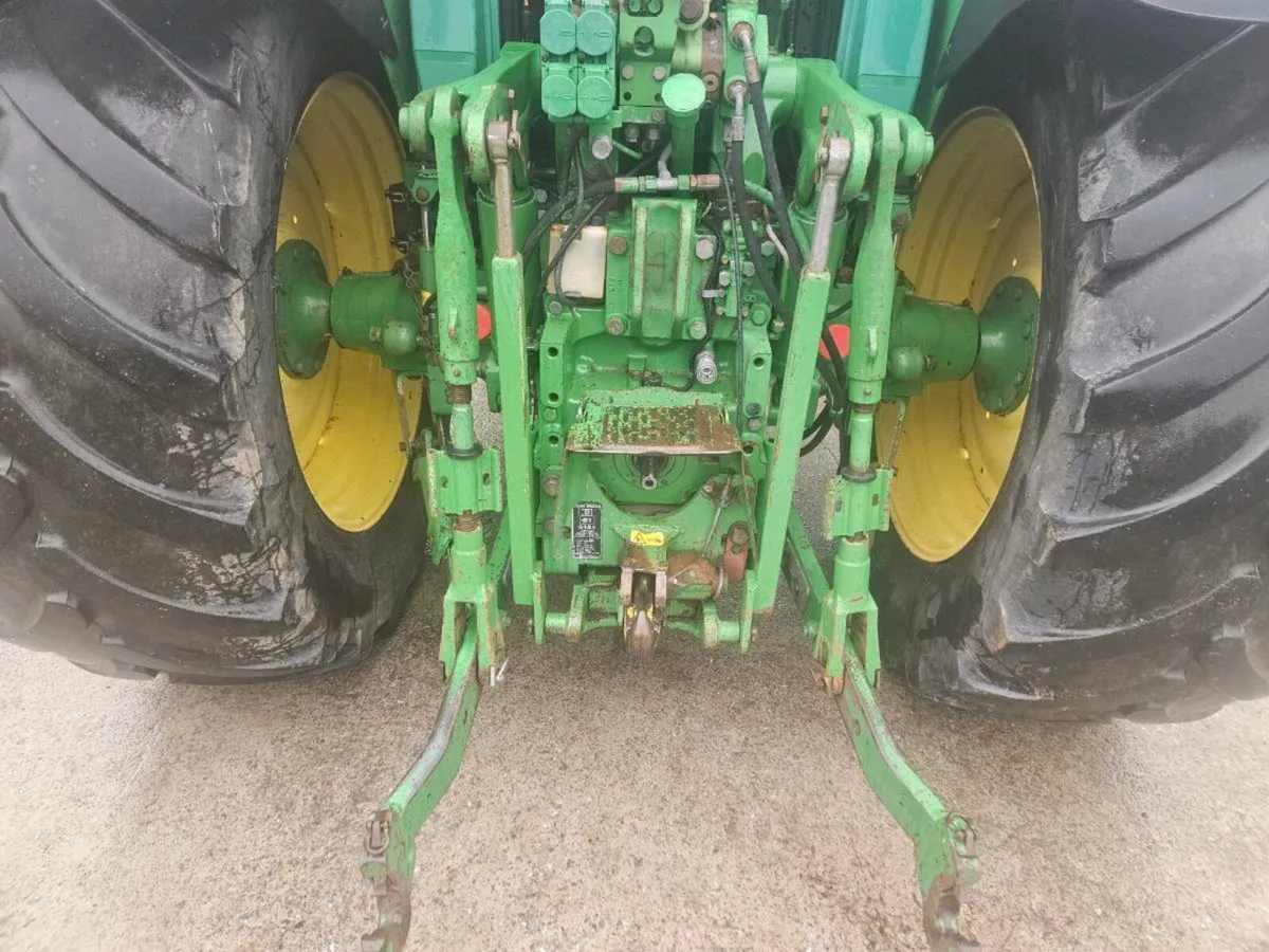 JOHN DEERE 6820 - Image 4