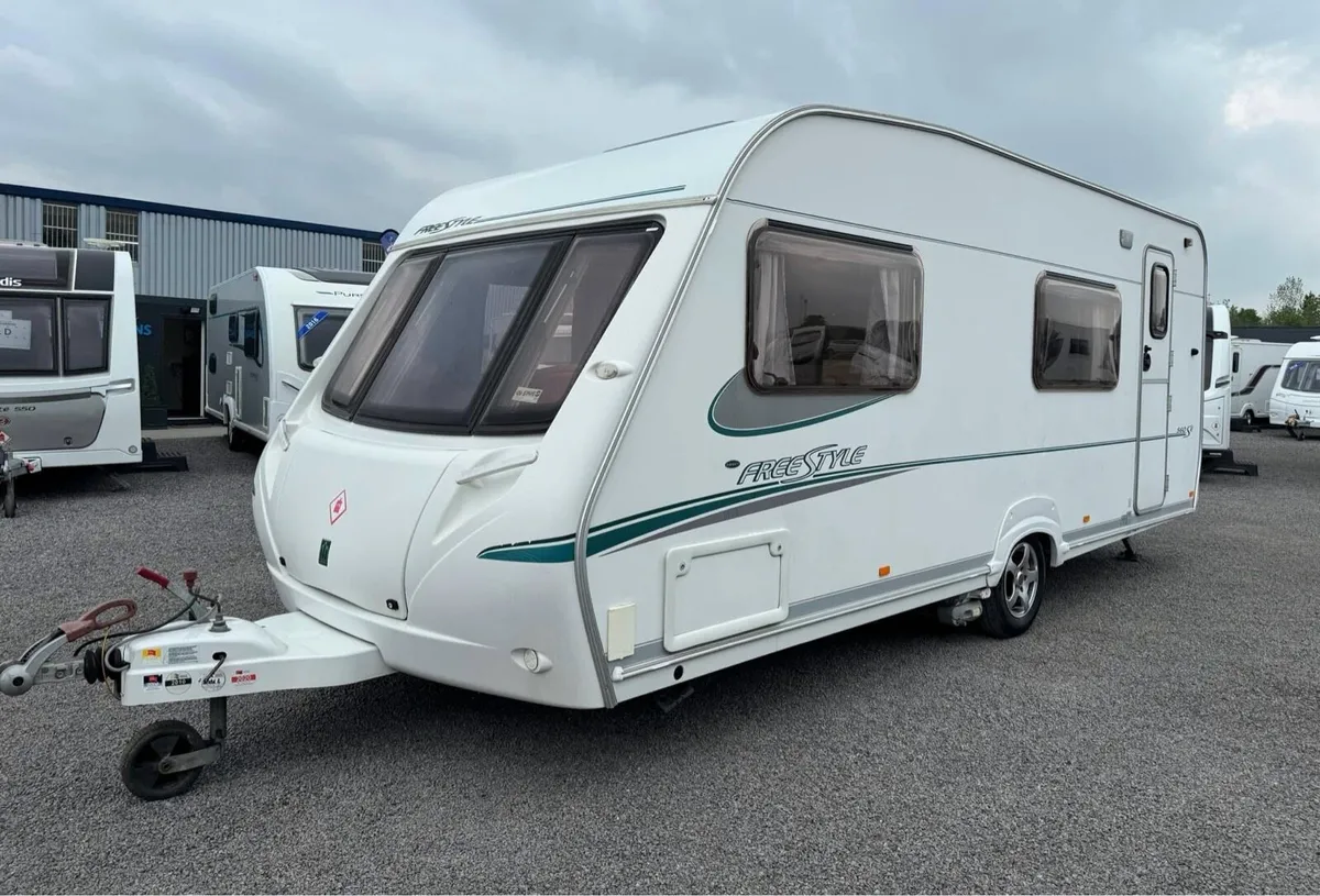 2005 Abbey Freestyle 560 6 Berth Touring Caravan - Image 1