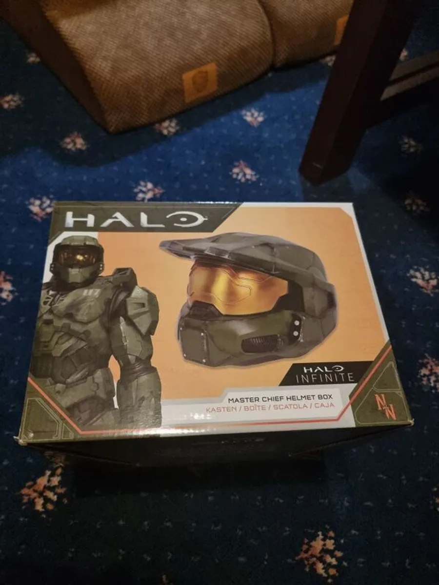 Halo Infinite Master Chief Helmet Box - Image 2