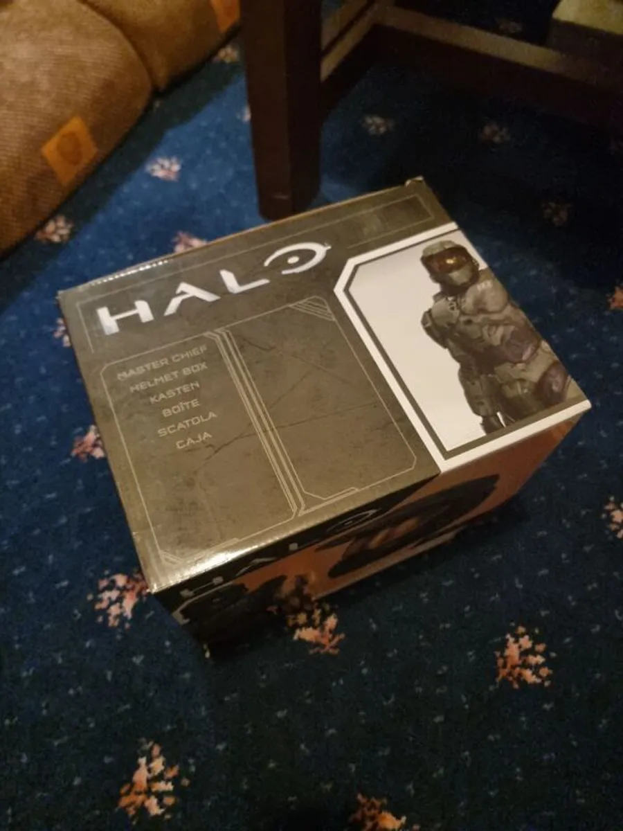 Halo Infinite Master Chief Helmet Box - Image 3