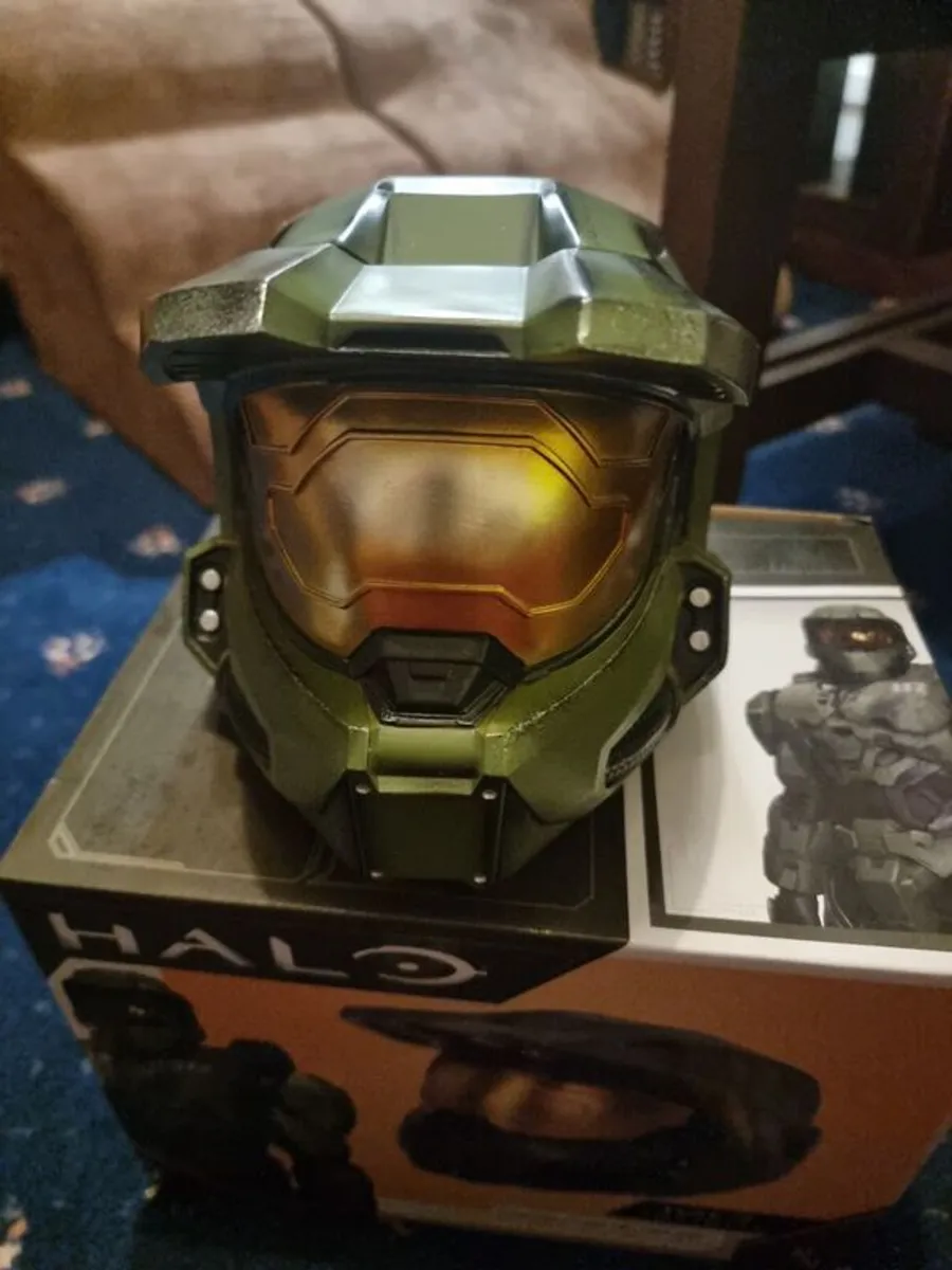 Halo Infinite Master Chief Helmet Box - Image 4