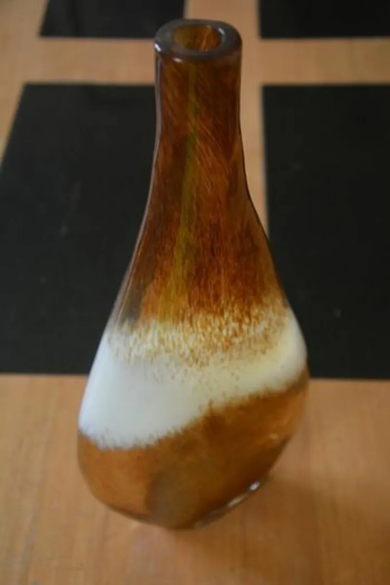 Brown & White Glass Vase - Image 4