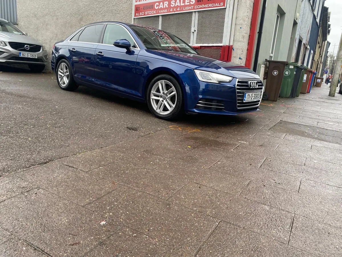 Audi A4 2017 - Image 2