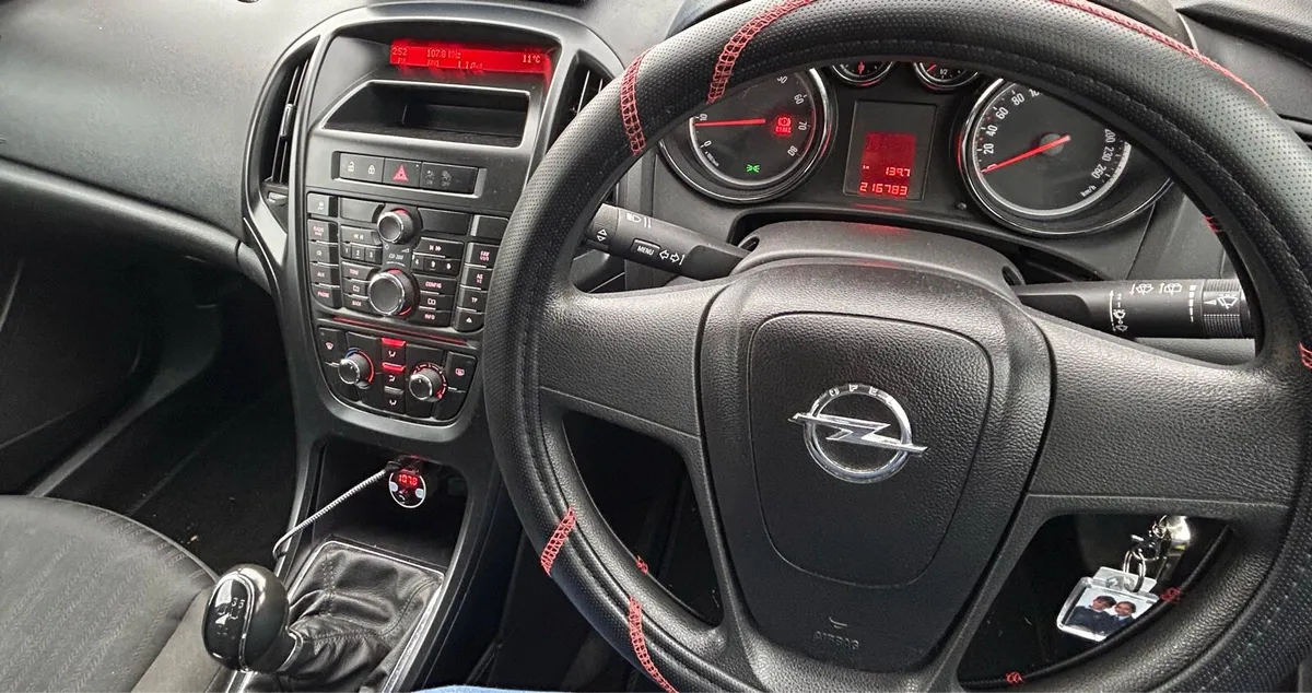 OPEL ASTRA 2012 Patrol - Image 2