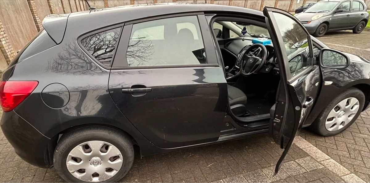 OPEL ASTRA 2012 Patrol - Image 4