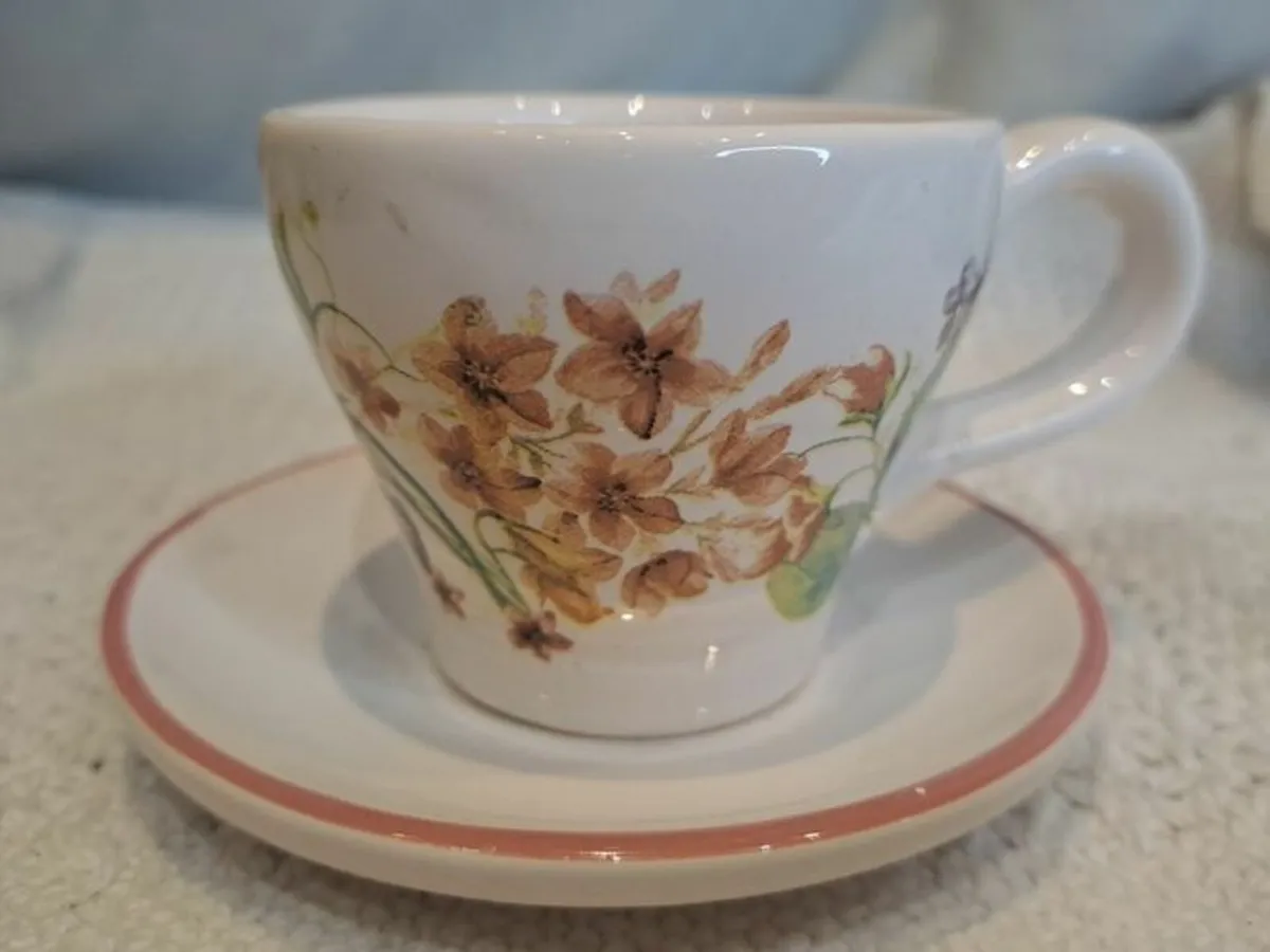 Miniature vintage teacup and saucer with candle - Image 3