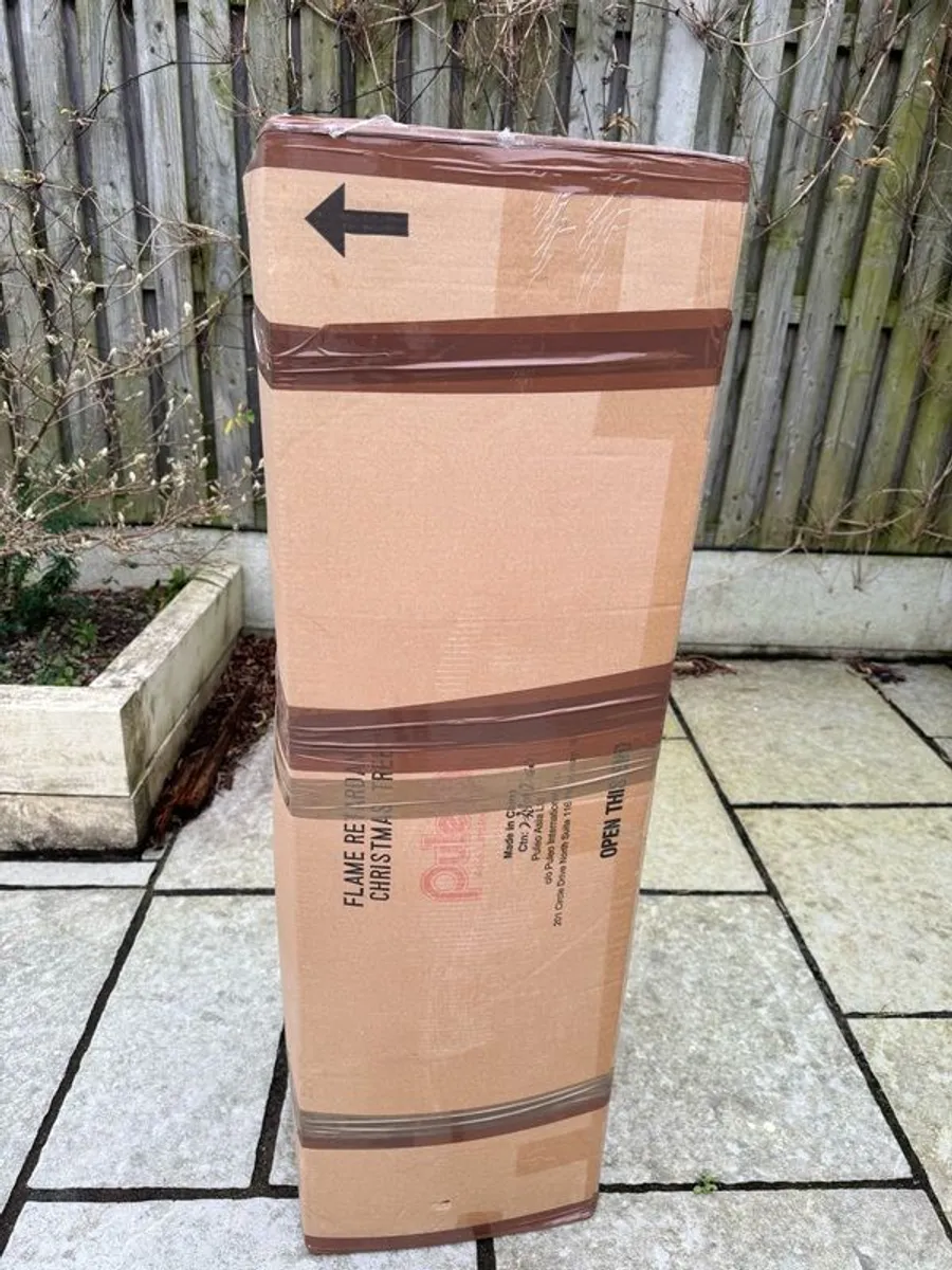 Christmas tree - Image 4