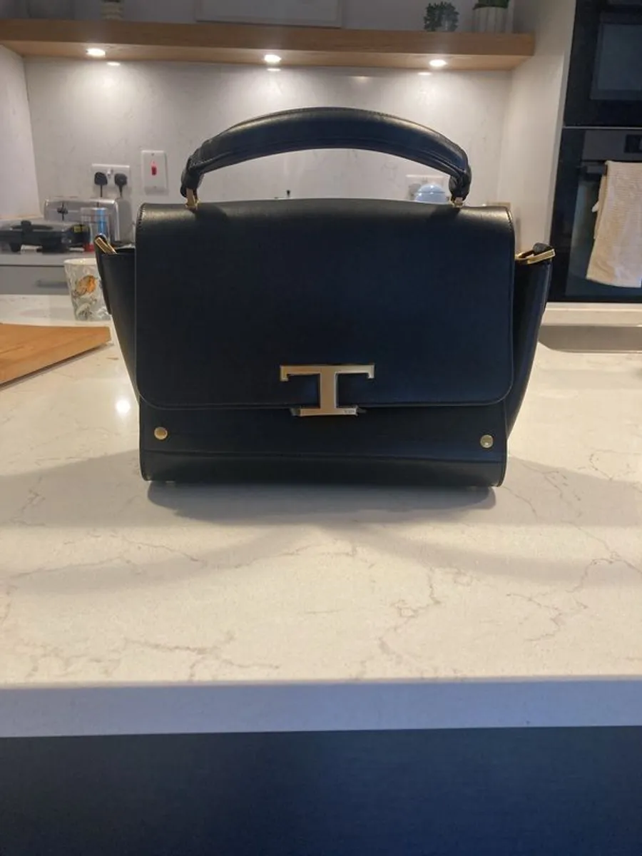TOD'S Handbag - Image 1