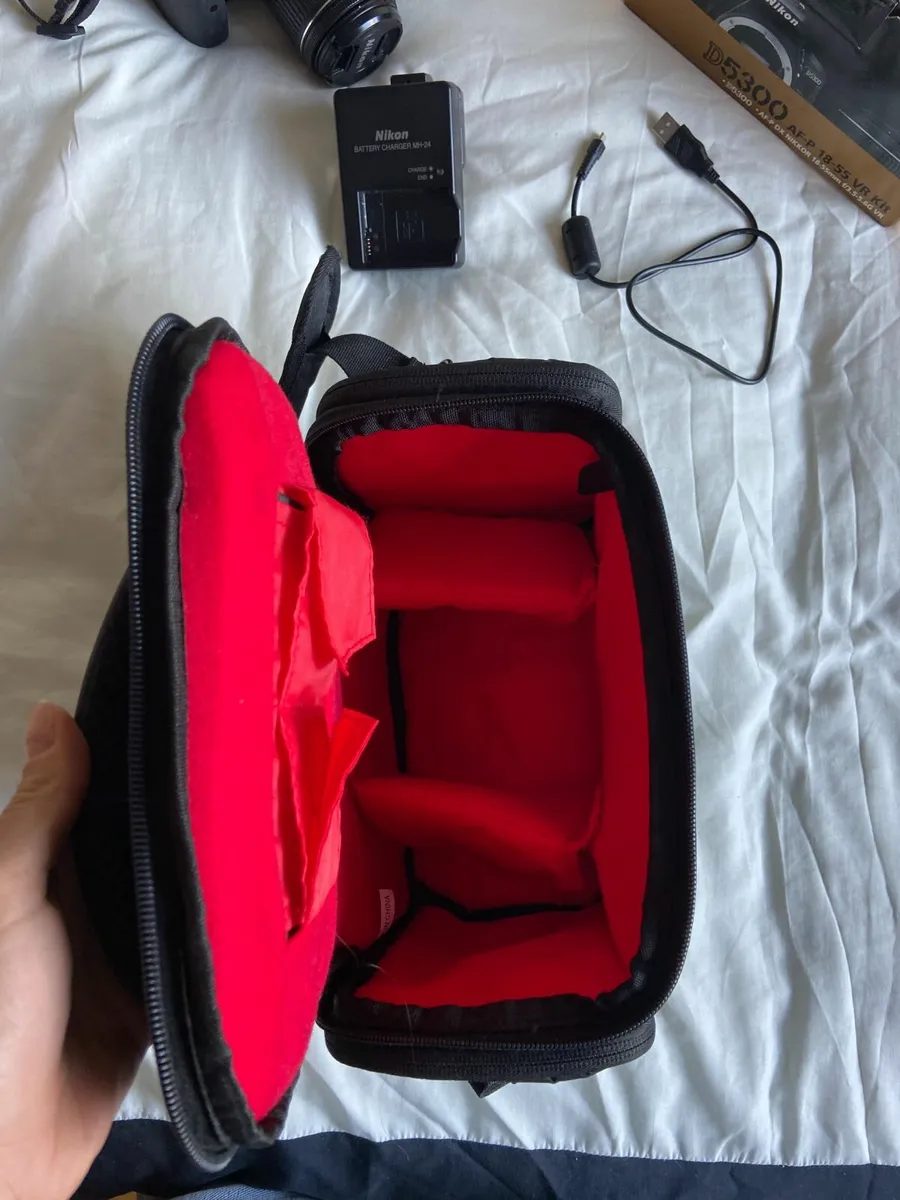 Camera Nikon D5300 + Lens 18-55mm + Camera bag - Image 4