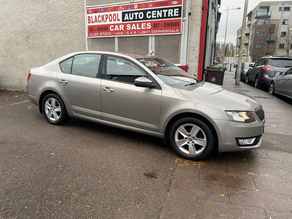 Skoda Octavia 2014 - Image 1