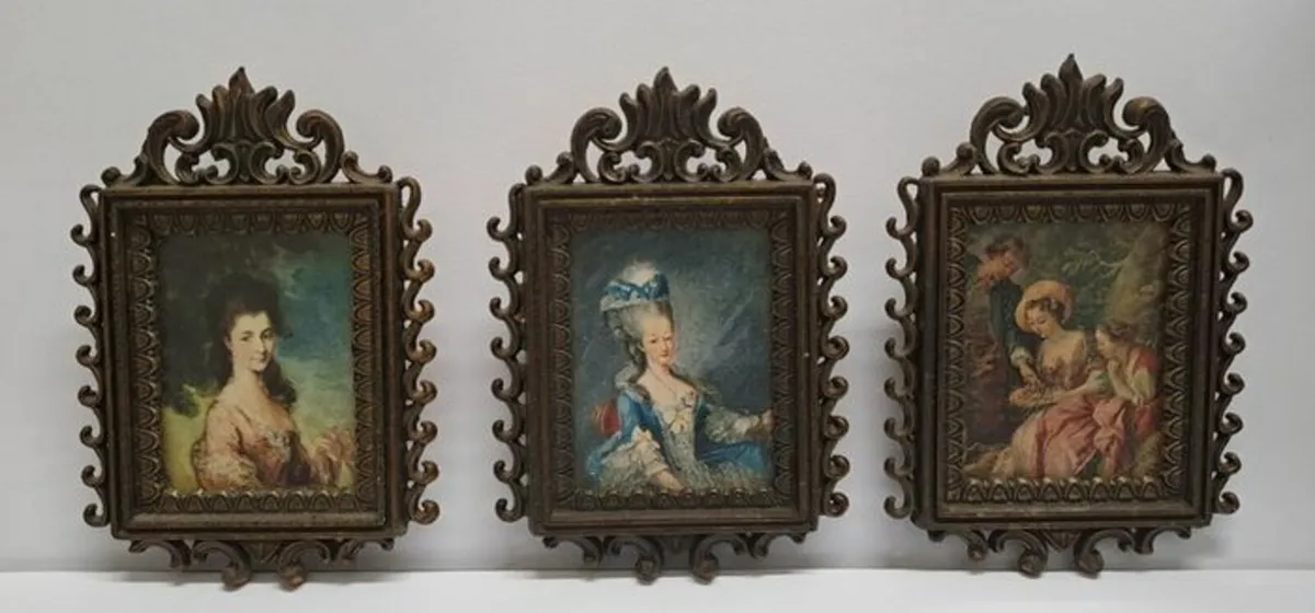 Vintage dollhouse picture frames - Image 1