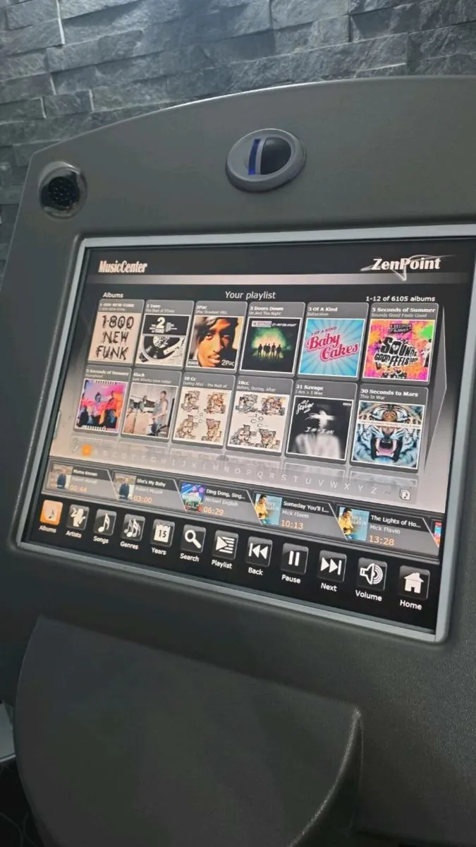 Touchscreen Jukebix - Image 1