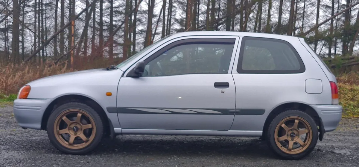 Toyota starlet - Image 1