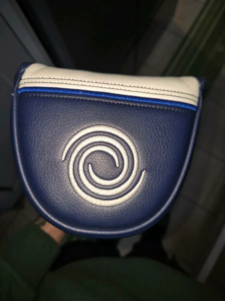 Odyssey #7 Broomstick Putter - Image 3