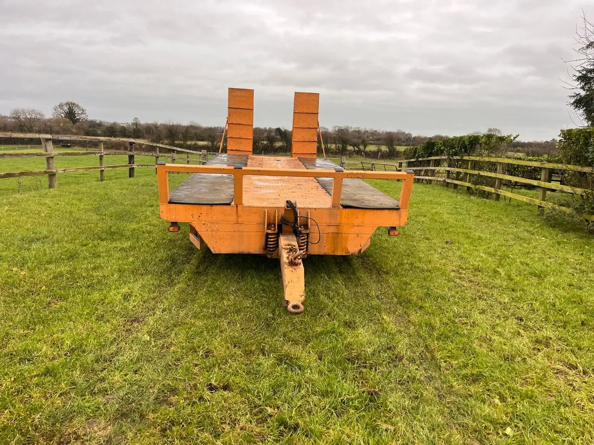 Low loader - Image 1