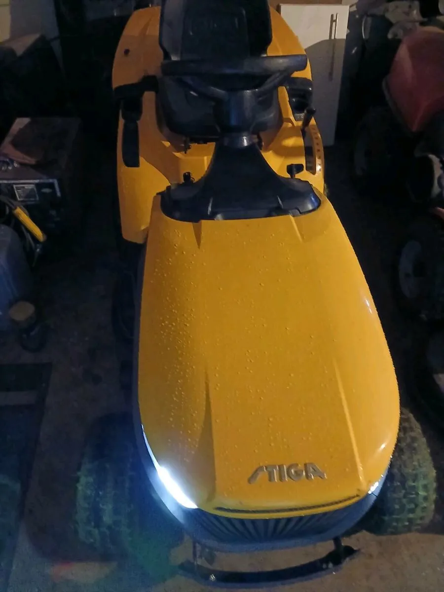 Stiga, hydrostatic, Briggs engine - Image 2