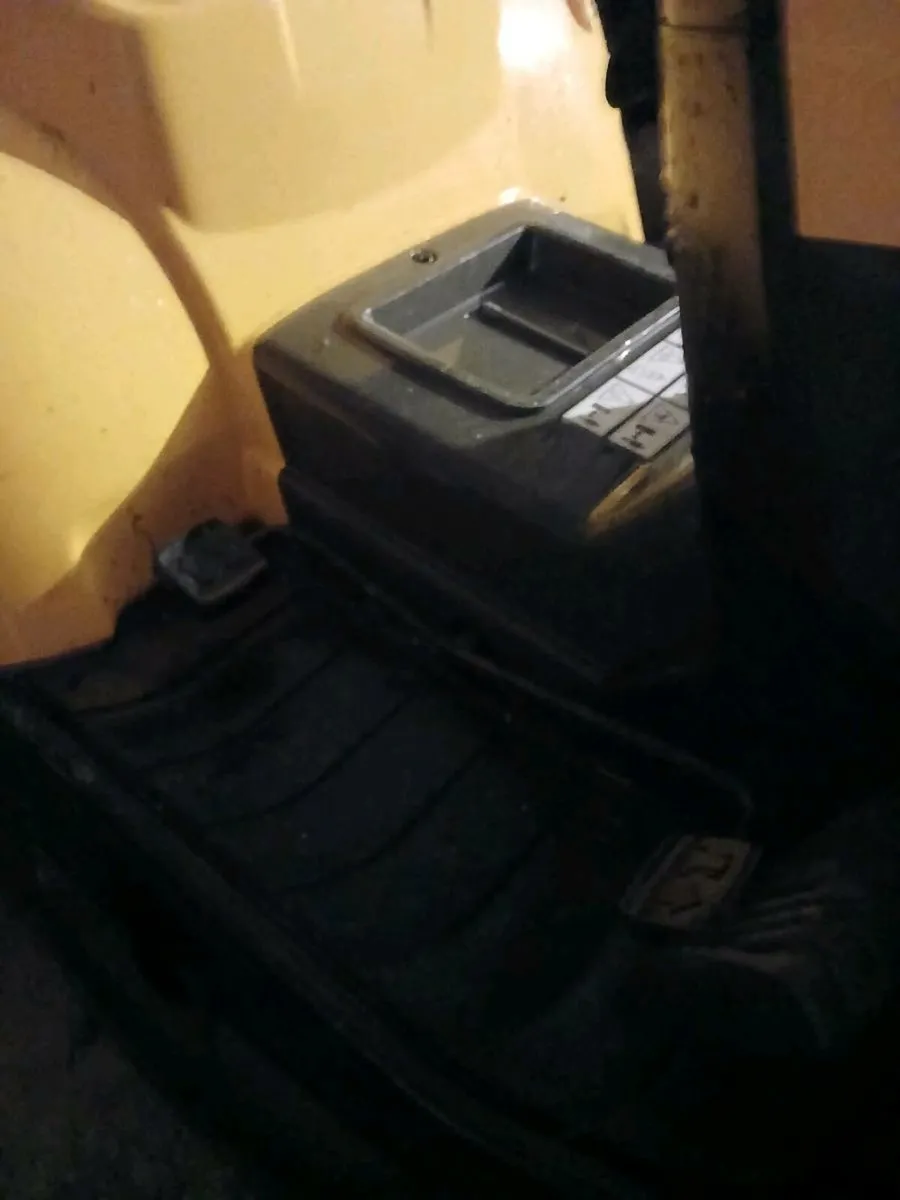 Stiga, hydrostatic, Briggs engine - Image 3