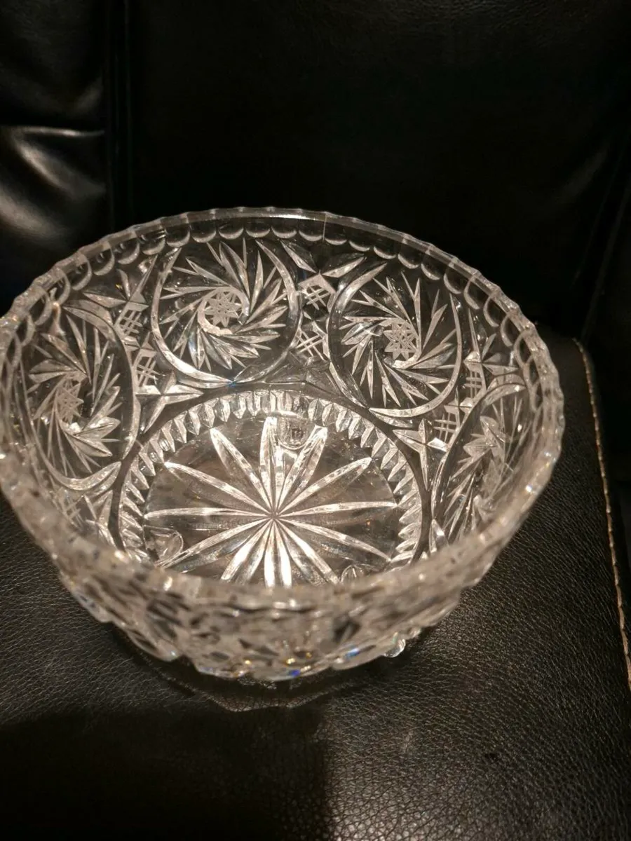 Stunning Vintage heavy Crystal Sweet/Cookie dish - Image 4