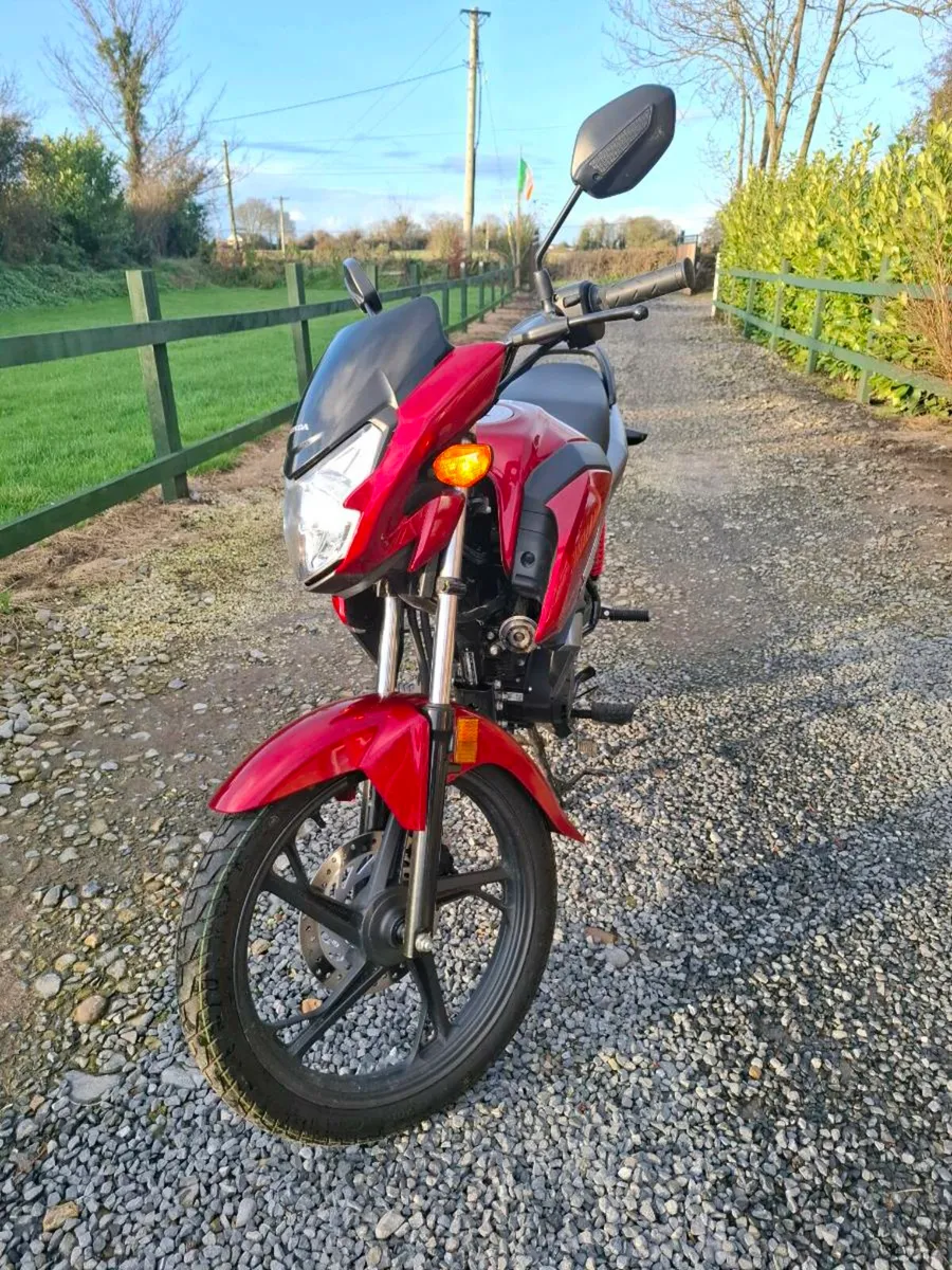 Motorcycle - Image 3