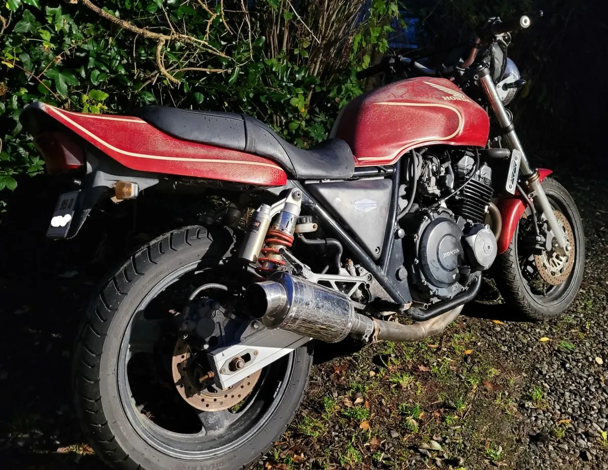 HONDA SUPER FOUR 400. PROJECT BIKE - Image 2