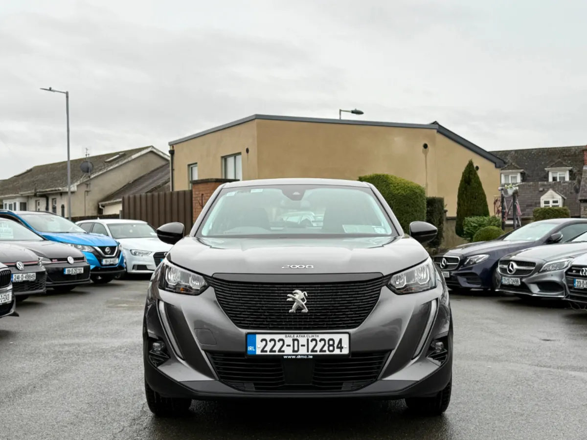 Peugeot 2008 ACTIVE 1.5 HDI 110BHP *LOW KMS* - Image 2