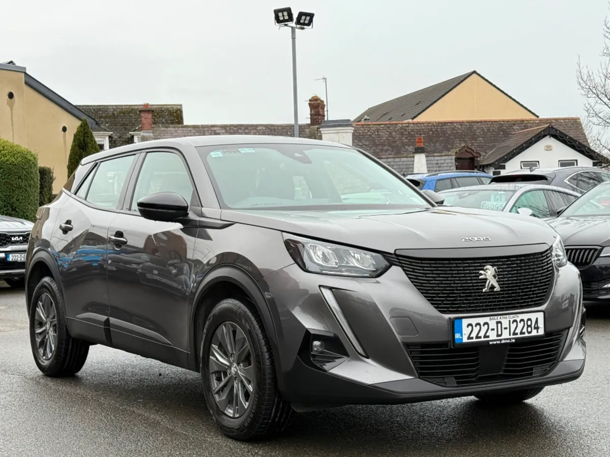 Peugeot 2008 ACTIVE 1.5 HDI 110BHP *LOW KMS* - Image 3