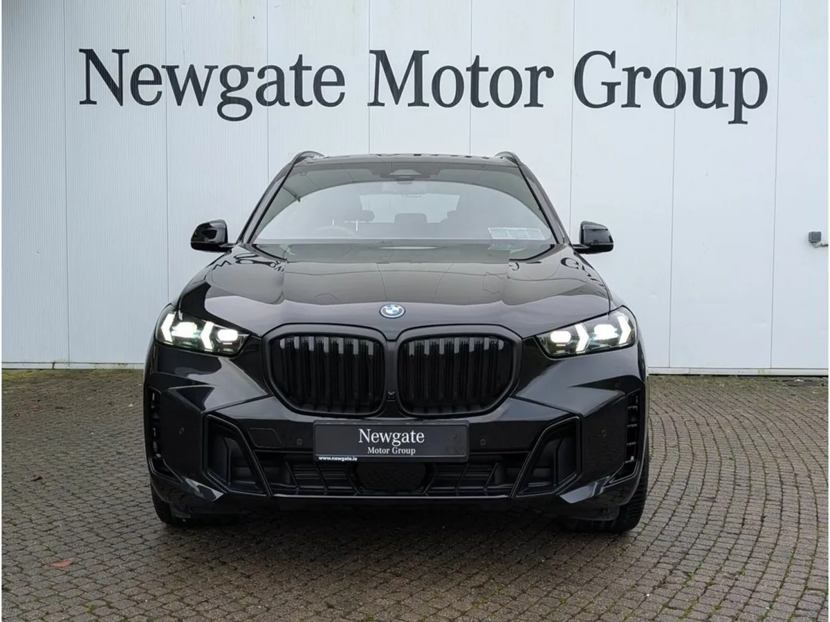 BMW X5 XDRIVE50E M SPORT - Image 2