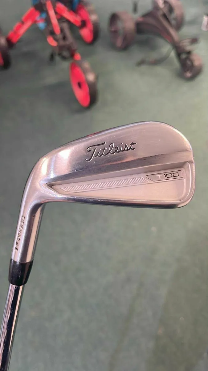 Titleist T100 LEFT HAND 5-GW Amt S300 Stiff €375 - Image 4