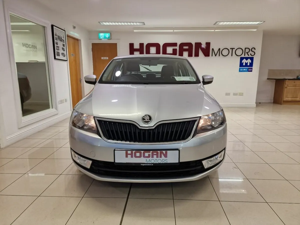 Skoda Rapid Ambition 1.2 TSI 4DR - Image 2