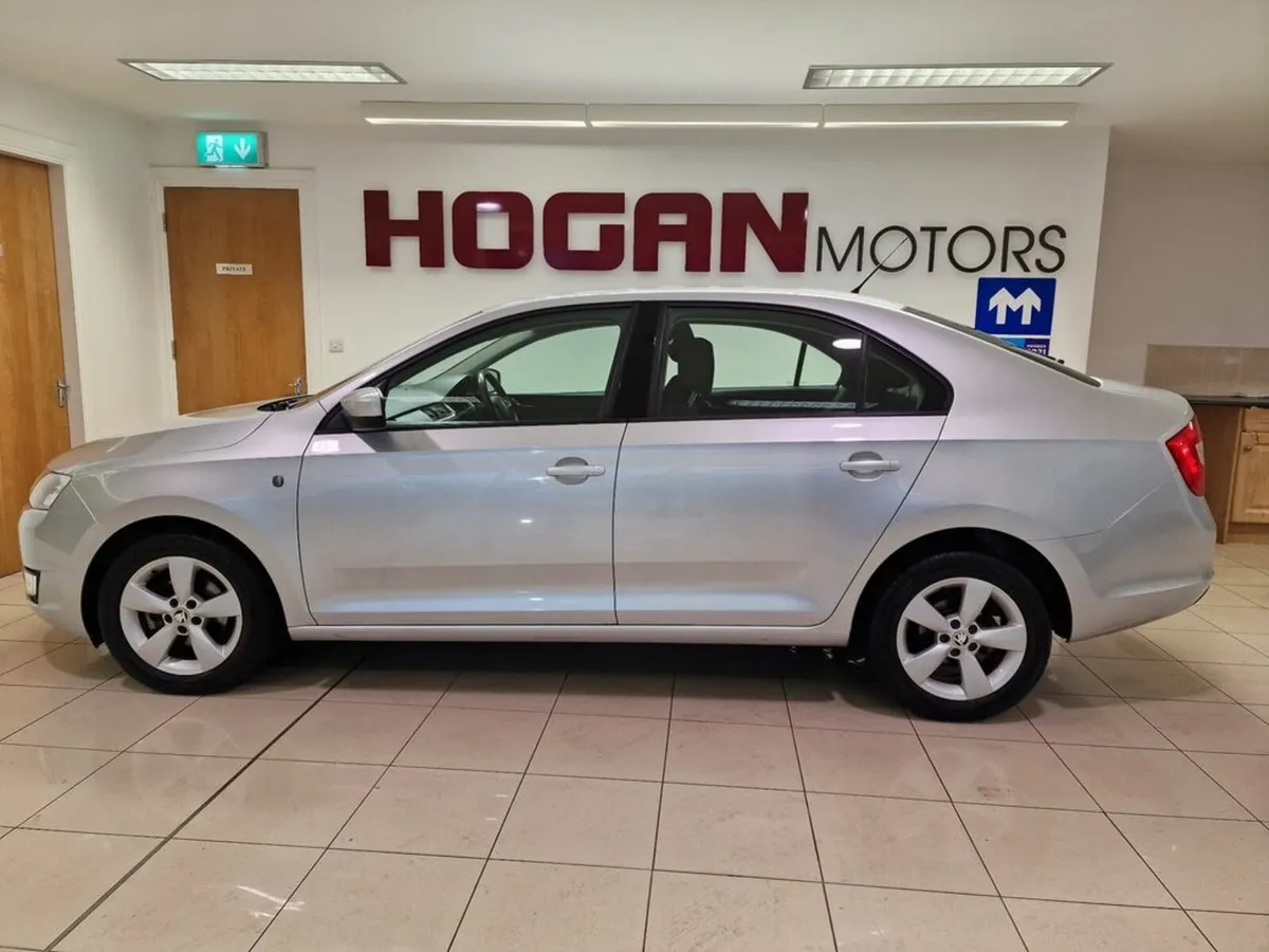 Skoda Rapid Ambition 1.2 TSI 4DR - Image 4