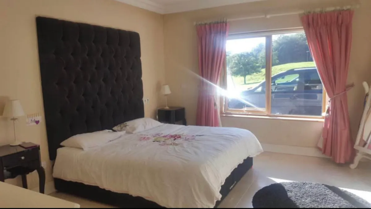 6ft black upholstered headboard and base - Image 1